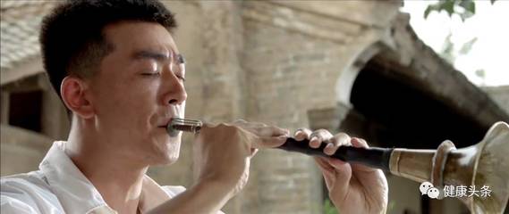 遺憾！老樂(lè)師演奏到吐血，也未能挽救逐漸沒(méi)落的傳統(tǒng)技藝